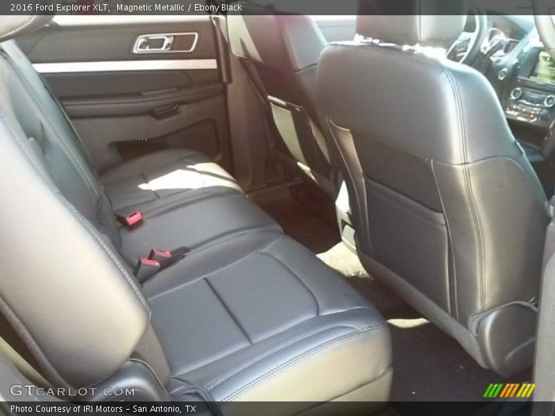 Magnetic Metallic / Ebony Black 2016 Ford Explorer XLT