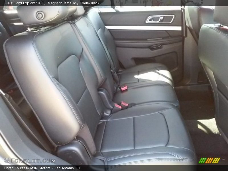 Magnetic Metallic / Ebony Black 2016 Ford Explorer XLT