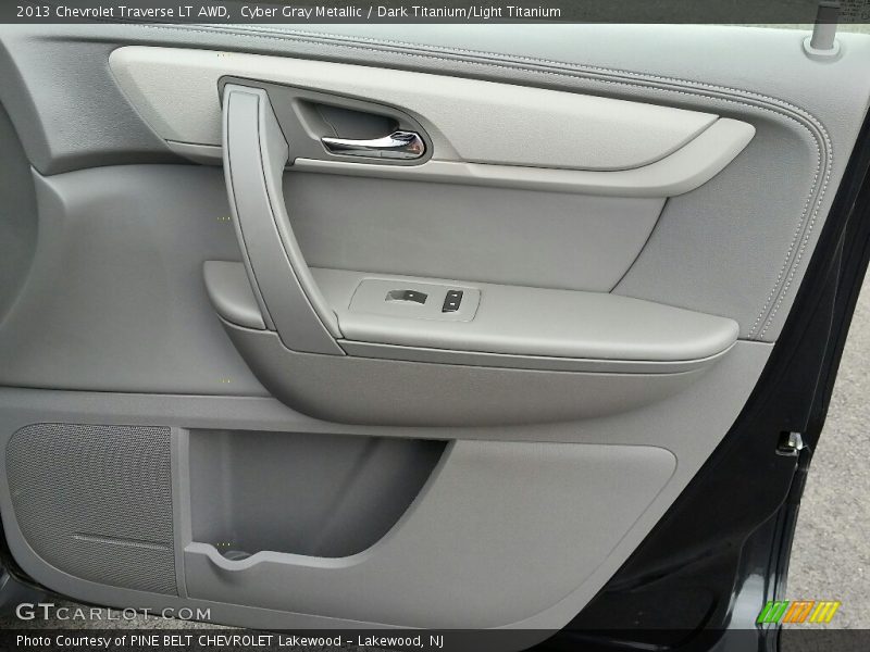 Cyber Gray Metallic / Dark Titanium/Light Titanium 2013 Chevrolet Traverse LT AWD