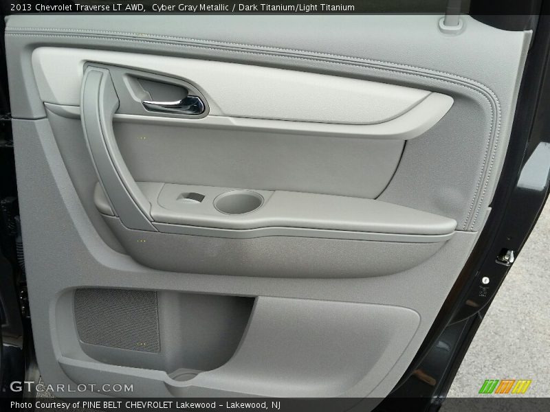 Cyber Gray Metallic / Dark Titanium/Light Titanium 2013 Chevrolet Traverse LT AWD