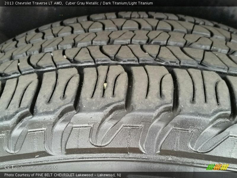 Cyber Gray Metallic / Dark Titanium/Light Titanium 2013 Chevrolet Traverse LT AWD