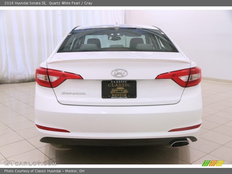 Quartz White Pearl / Gray 2016 Hyundai Sonata SE