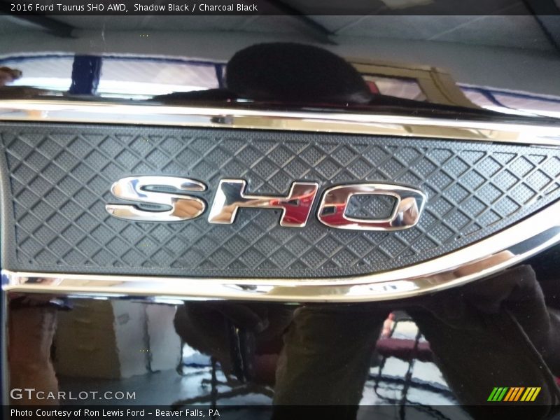  2016 Taurus SHO AWD Logo