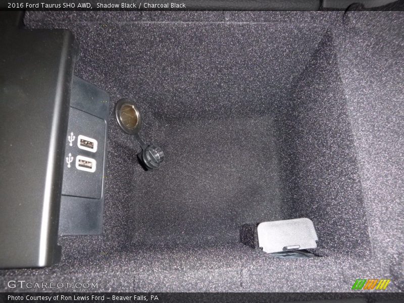 Shadow Black / Charcoal Black 2016 Ford Taurus SHO AWD