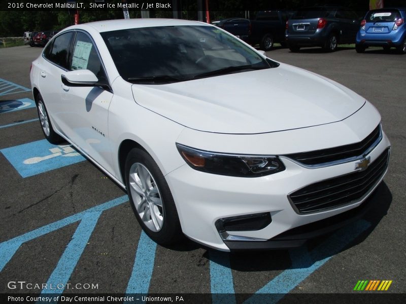 Silver Ice Metallic / Jet Black 2016 Chevrolet Malibu LT