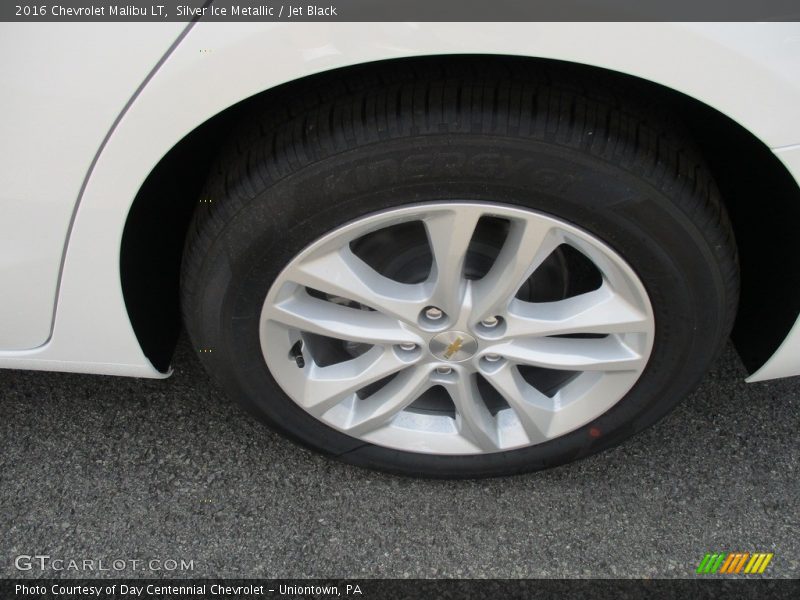 Silver Ice Metallic / Jet Black 2016 Chevrolet Malibu LT