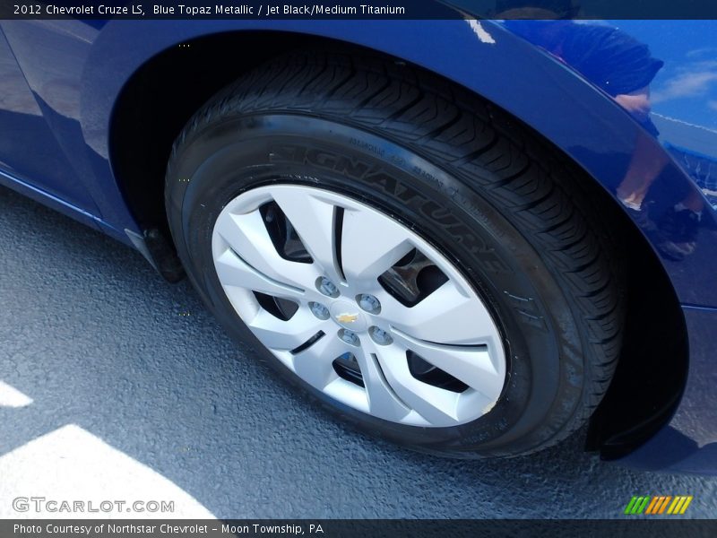 Blue Topaz Metallic / Jet Black/Medium Titanium 2012 Chevrolet Cruze LS