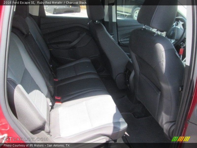 Ruby Red Metallic / Charcoal Black 2016 Ford Escape SE