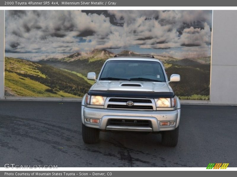 Millennium Silver Metallic / Gray 2000 Toyota 4Runner SR5 4x4