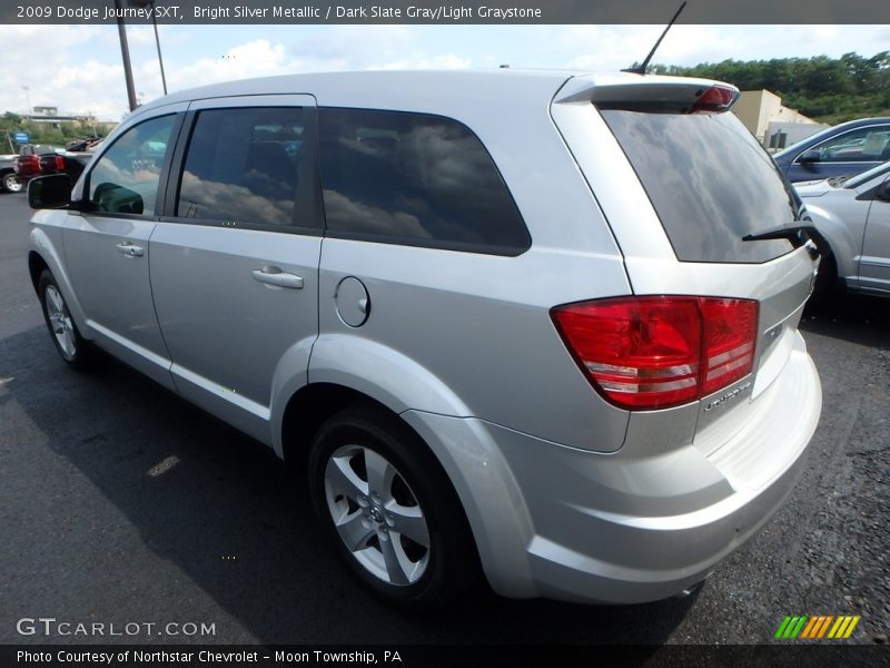 Bright Silver Metallic / Dark Slate Gray/Light Graystone 2009 Dodge Journey SXT