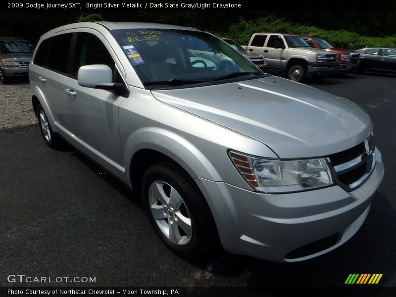 Bright Silver Metallic / Dark Slate Gray/Light Graystone 2009 Dodge Journey SXT