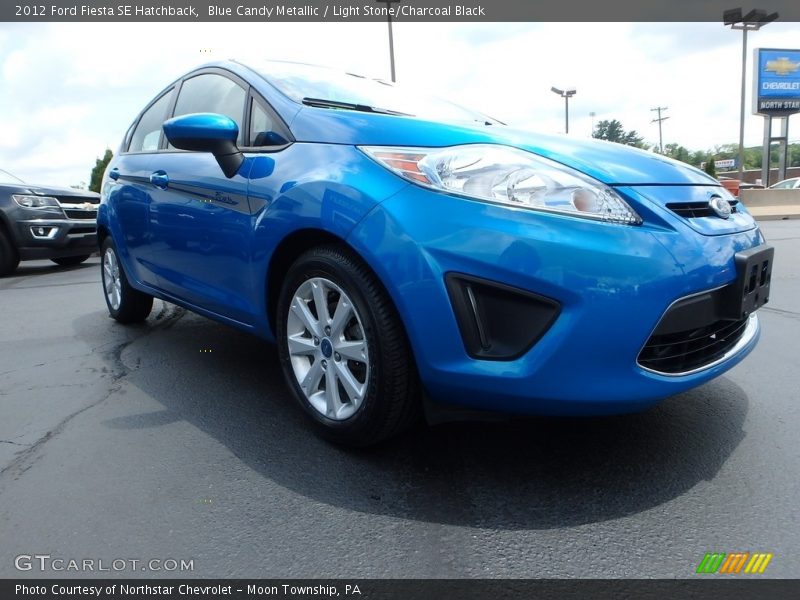 Blue Candy Metallic / Light Stone/Charcoal Black 2012 Ford Fiesta SE Hatchback