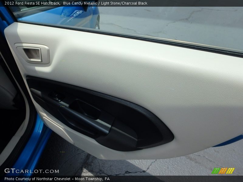 Blue Candy Metallic / Light Stone/Charcoal Black 2012 Ford Fiesta SE Hatchback