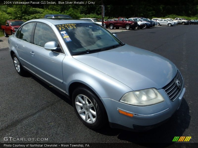 Front 3/4 View of 2004 Passat GLS Sedan