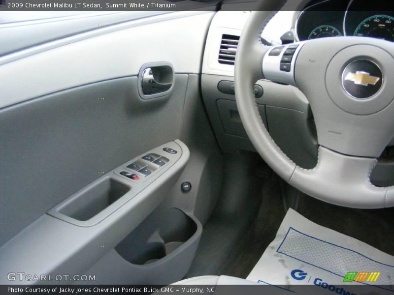 Summit White / Titanium 2009 Chevrolet Malibu LT Sedan