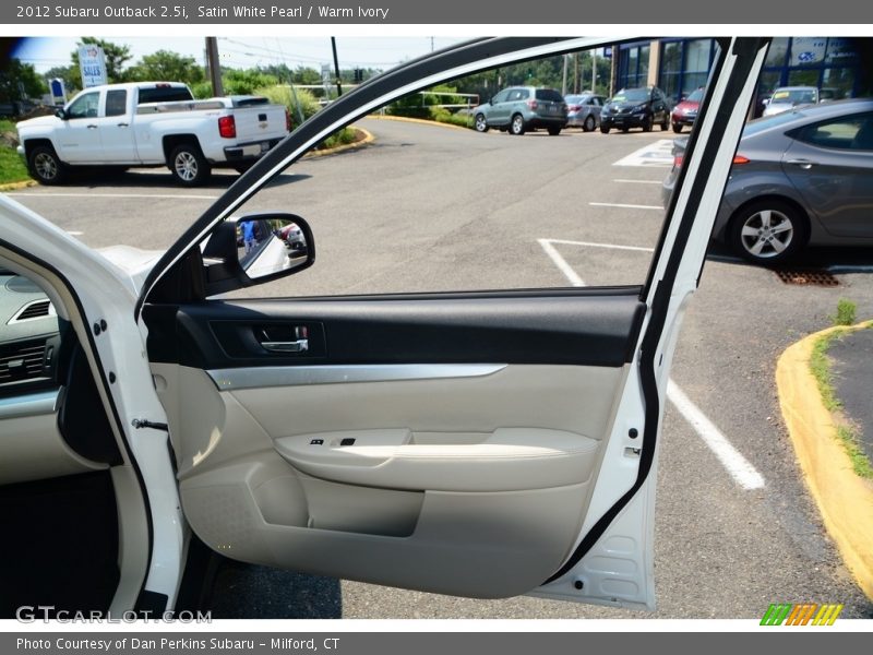 Satin White Pearl / Warm Ivory 2012 Subaru Outback 2.5i