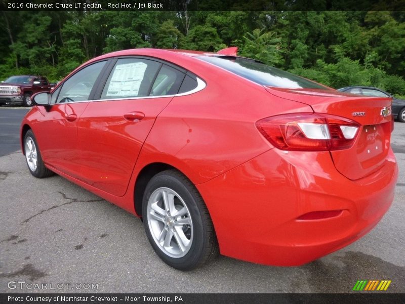 Red Hot / Jet Black 2016 Chevrolet Cruze LT Sedan