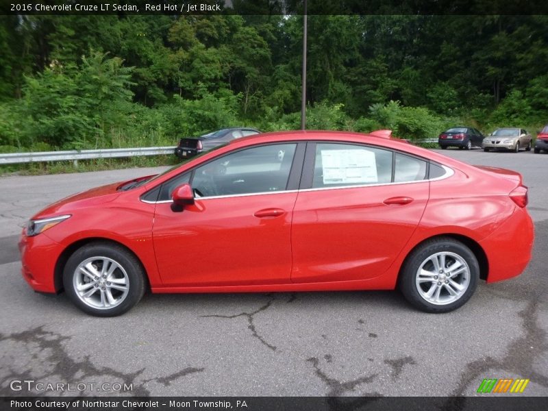 Red Hot / Jet Black 2016 Chevrolet Cruze LT Sedan