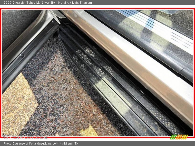 Silver Birch Metallic / Light Titanium 2009 Chevrolet Tahoe LS