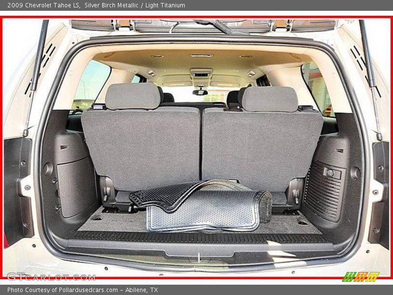 Silver Birch Metallic / Light Titanium 2009 Chevrolet Tahoe LS