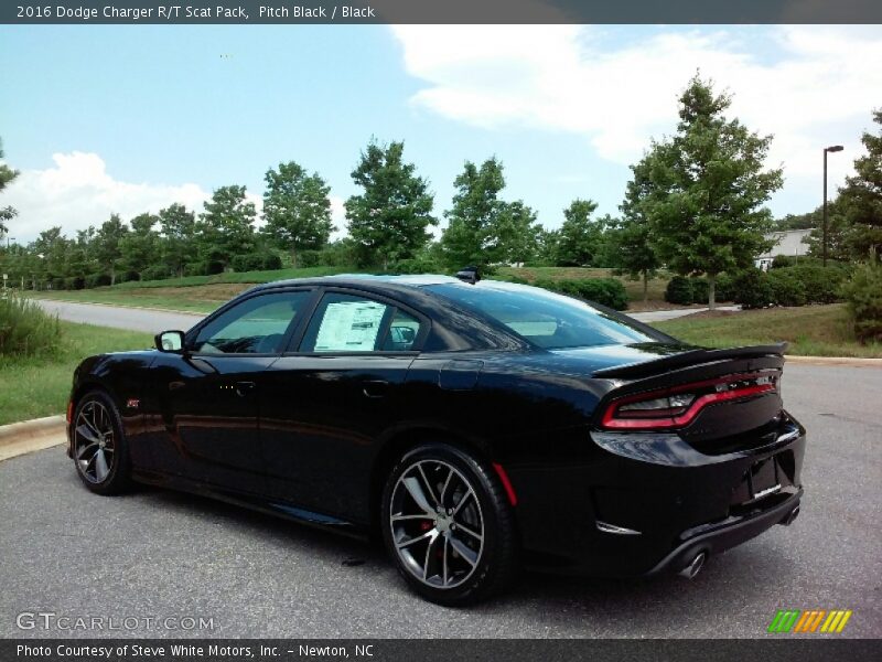 Pitch Black / Black 2016 Dodge Charger R/T Scat Pack