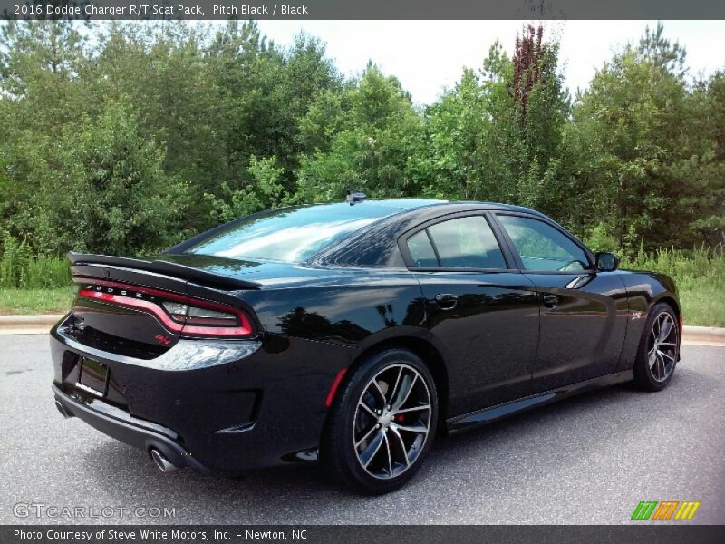 Pitch Black / Black 2016 Dodge Charger R/T Scat Pack