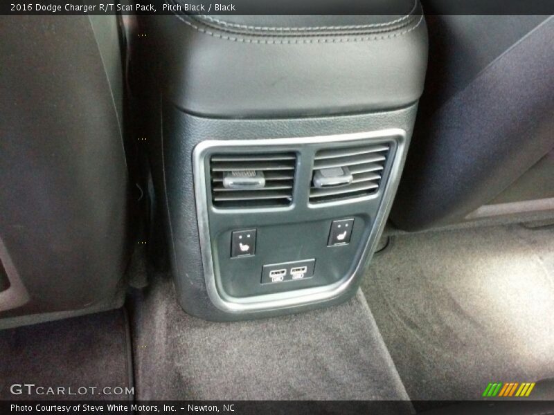 Pitch Black / Black 2016 Dodge Charger R/T Scat Pack