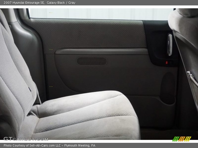 Galaxy Black / Gray 2007 Hyundai Entourage SE