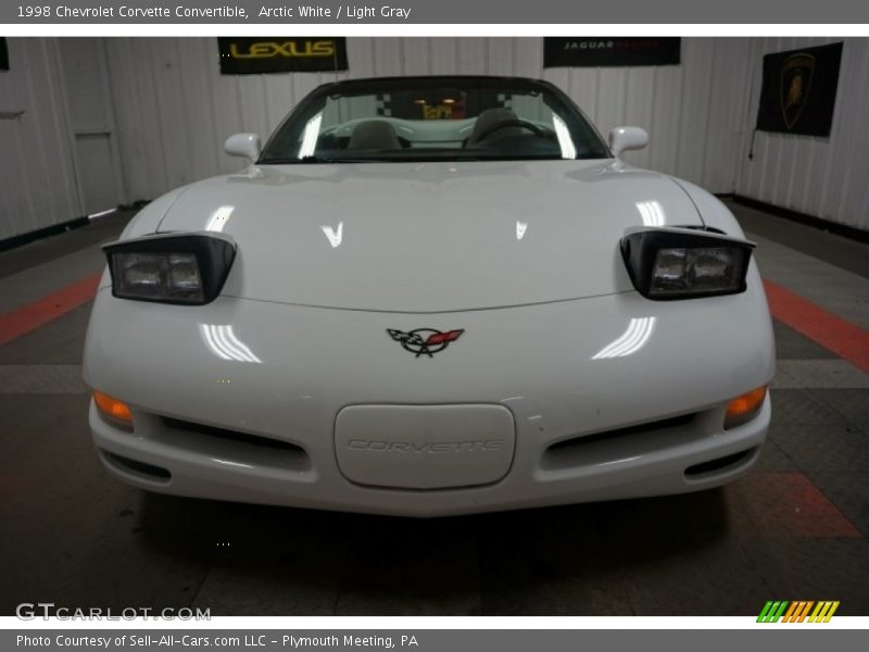 Arctic White / Light Gray 1998 Chevrolet Corvette Convertible