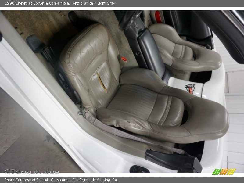 Arctic White / Light Gray 1998 Chevrolet Corvette Convertible