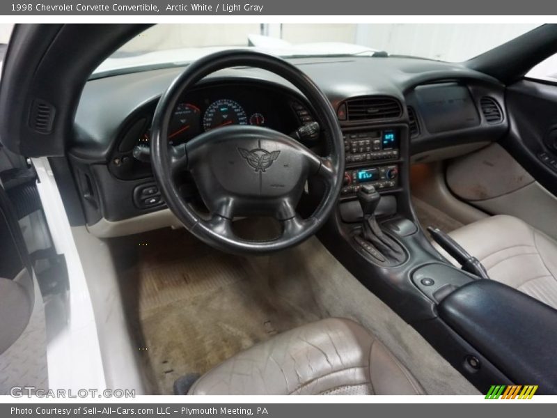 Arctic White / Light Gray 1998 Chevrolet Corvette Convertible