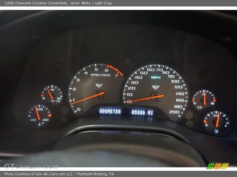 Arctic White / Light Gray 1998 Chevrolet Corvette Convertible
