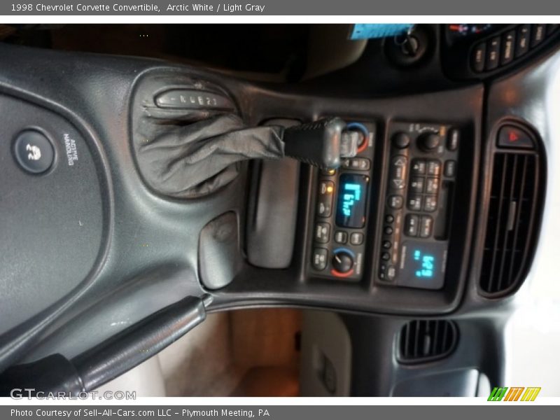 Arctic White / Light Gray 1998 Chevrolet Corvette Convertible