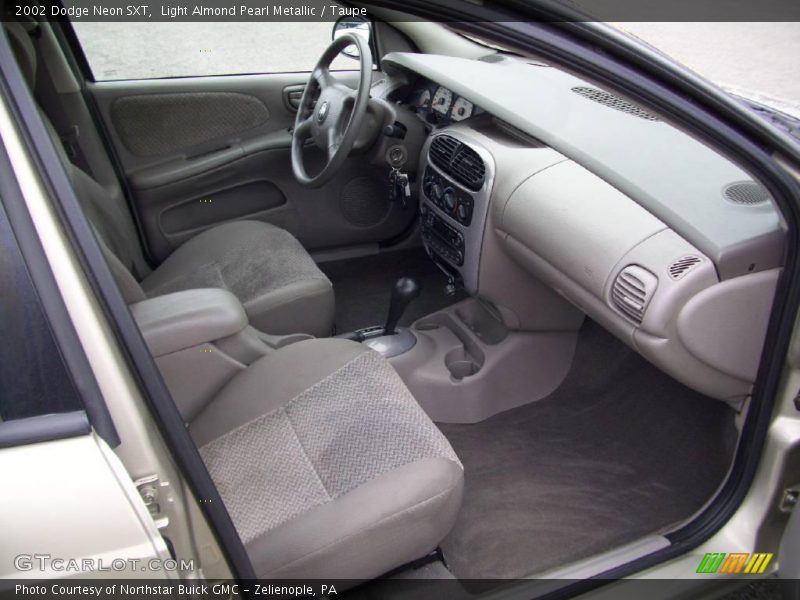 Light Almond Pearl Metallic / Taupe 2002 Dodge Neon SXT
