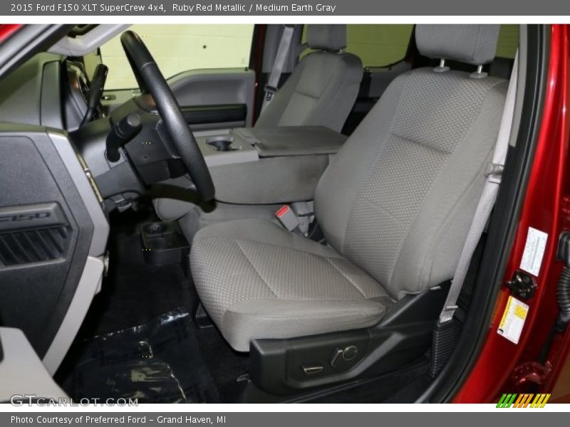 Ruby Red Metallic / Medium Earth Gray 2015 Ford F150 XLT SuperCrew 4x4