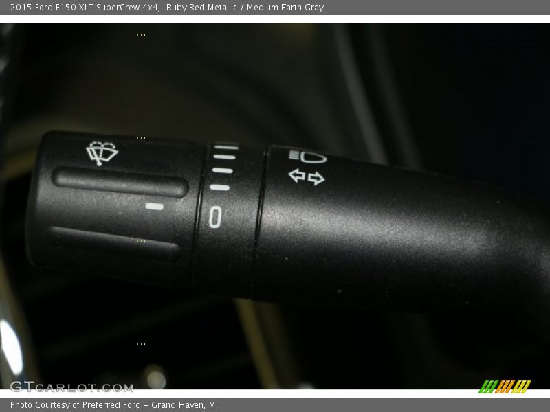 Ruby Red Metallic / Medium Earth Gray 2015 Ford F150 XLT SuperCrew 4x4
