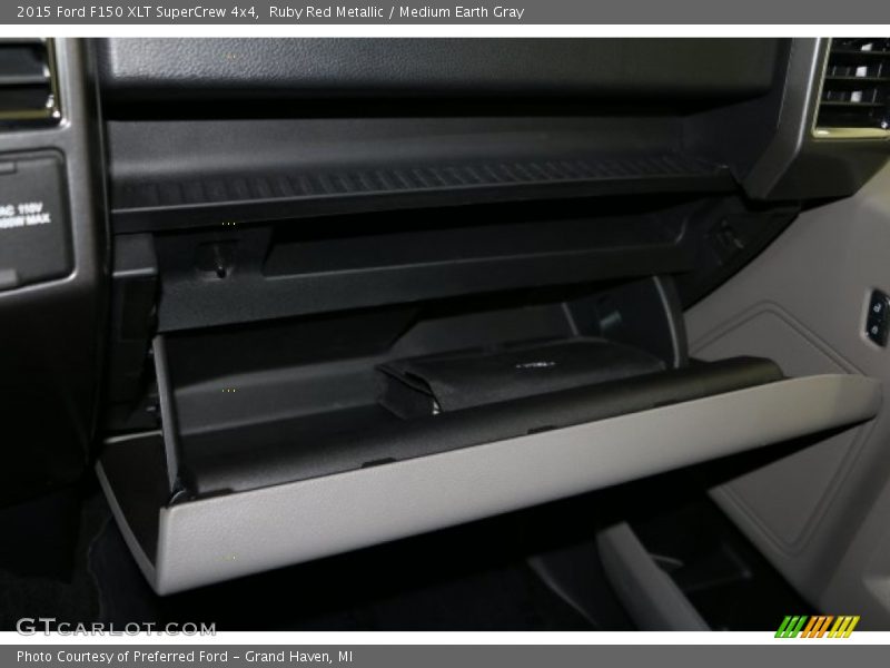 Ruby Red Metallic / Medium Earth Gray 2015 Ford F150 XLT SuperCrew 4x4