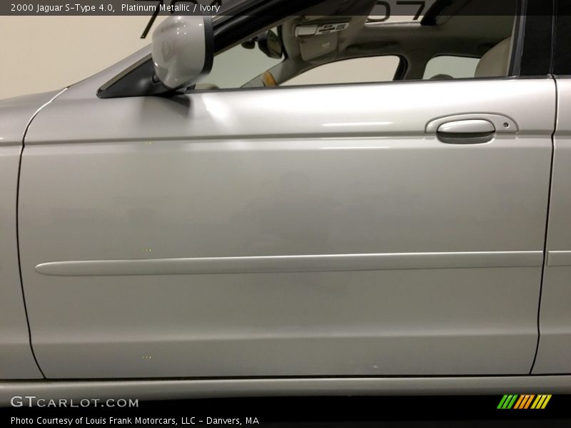 Platinum Metallic / Ivory 2000 Jaguar S-Type 4.0