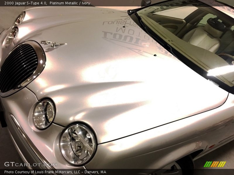 Platinum Metallic / Ivory 2000 Jaguar S-Type 4.0