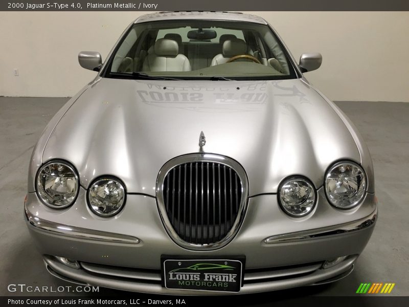 Platinum Metallic / Ivory 2000 Jaguar S-Type 4.0