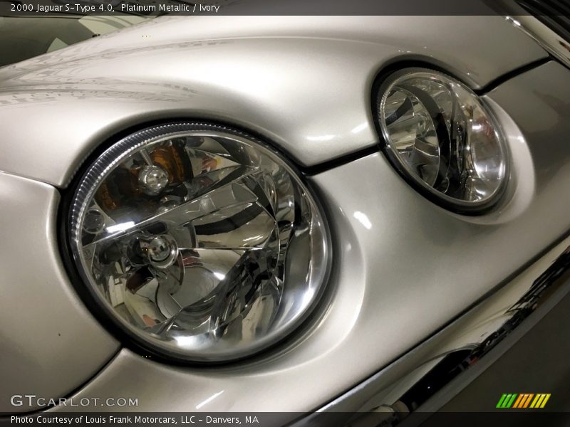 Platinum Metallic / Ivory 2000 Jaguar S-Type 4.0
