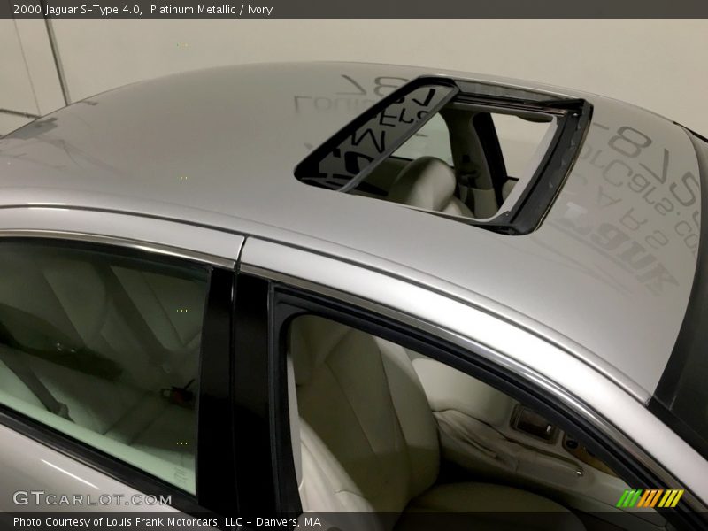 Platinum Metallic / Ivory 2000 Jaguar S-Type 4.0