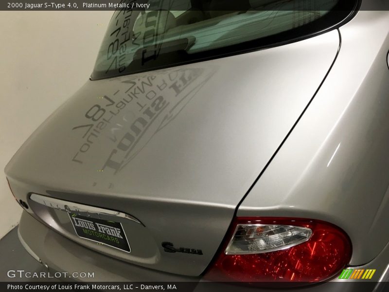 Platinum Metallic / Ivory 2000 Jaguar S-Type 4.0