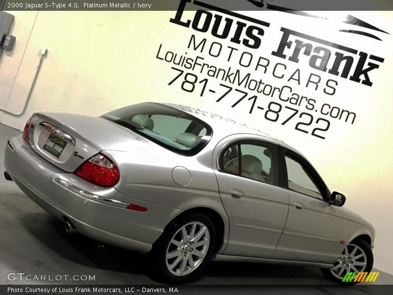 Platinum Metallic / Ivory 2000 Jaguar S-Type 4.0