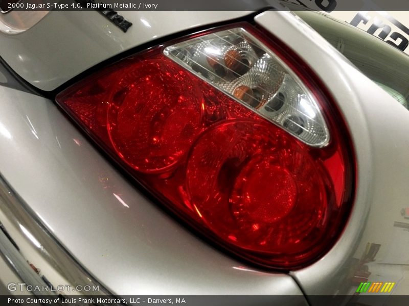 Platinum Metallic / Ivory 2000 Jaguar S-Type 4.0