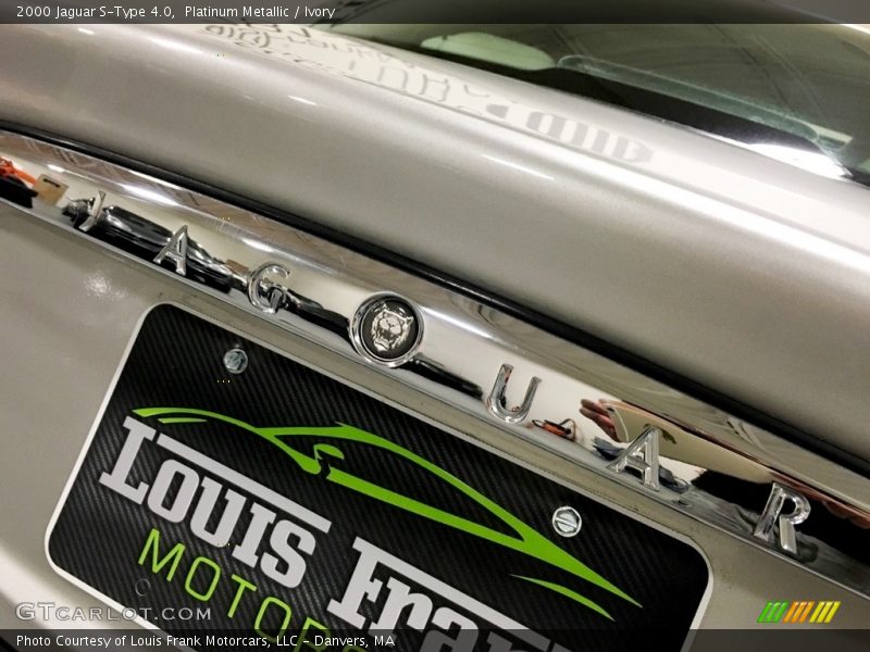 Platinum Metallic / Ivory 2000 Jaguar S-Type 4.0