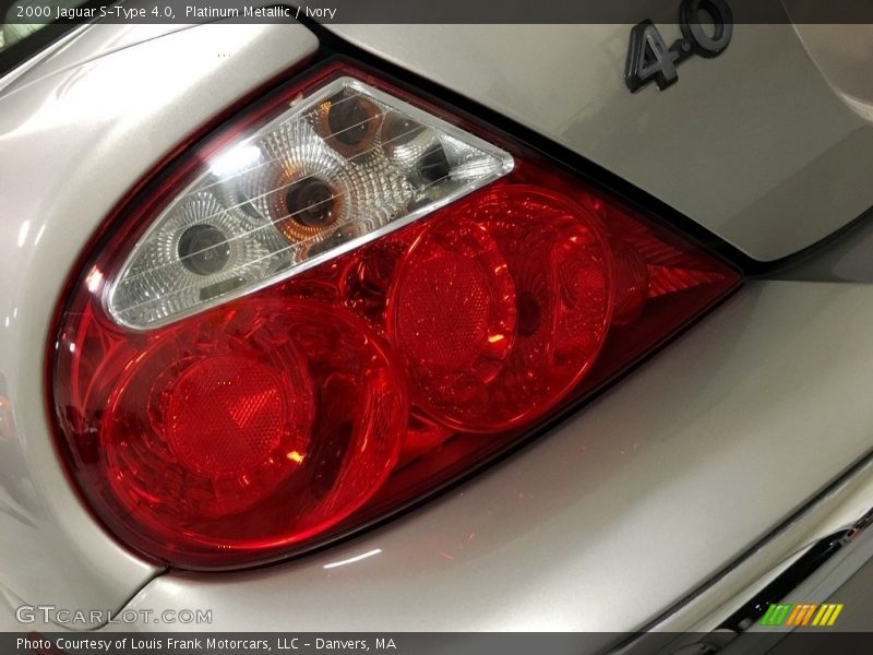 Platinum Metallic / Ivory 2000 Jaguar S-Type 4.0