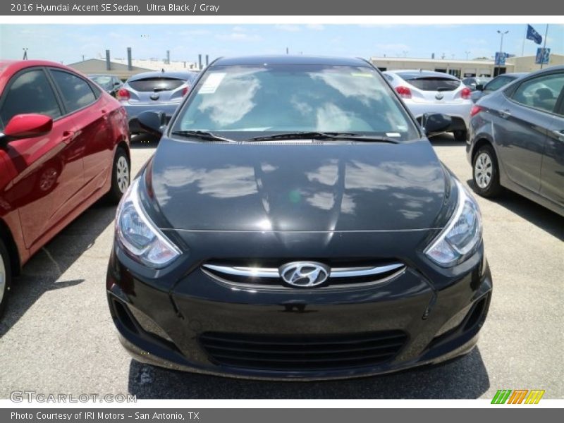 Ultra Black / Gray 2016 Hyundai Accent SE Sedan