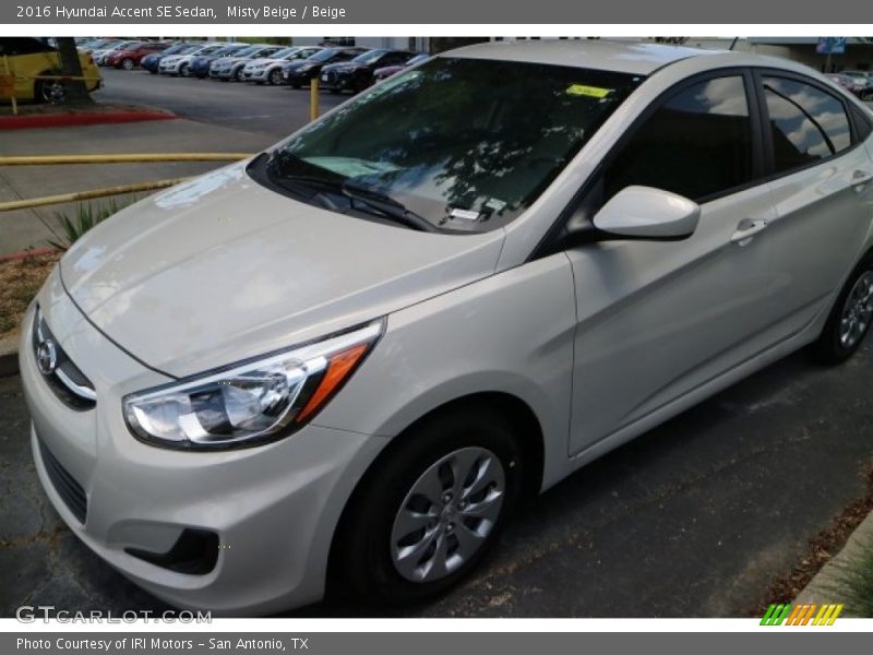 Misty Beige / Beige 2016 Hyundai Accent SE Sedan