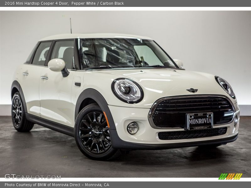 Pepper White / Carbon Black 2016 Mini Hardtop Cooper 4 Door